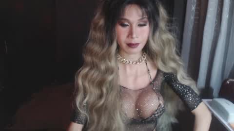 nicole online show from January 18, 8:10 am