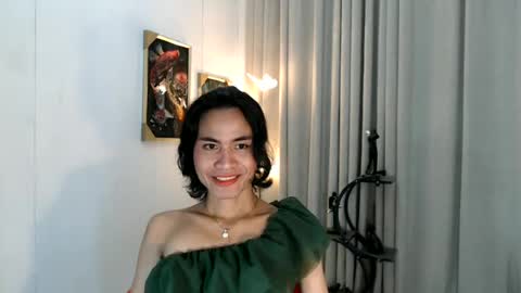 lara online show from June 21, 11:57 am