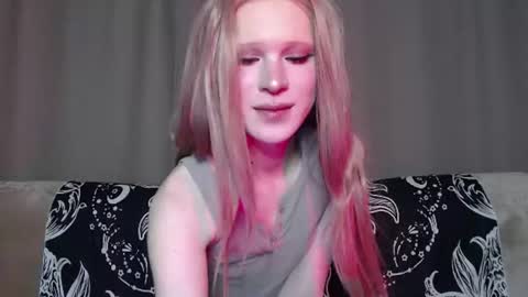 Nextdoor Princess online show from July 31, 3:34 pm