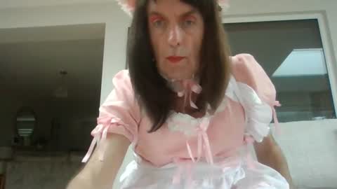 Sexy Sophie online show from November 18, 9:42 am