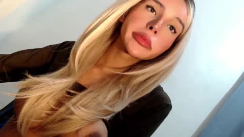 Snapshot of sexybite1 chatting on February 10, 10:53 am Seraphina Blaze online show from February 10, 10:53 am