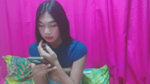 sexyhornyts4u online show from April 16, 9:50 pm