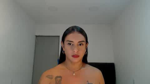 Natalia Duran online show from March 21, 8:30 am
