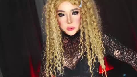 Audrey Maristela online show from April 11, 9:40 pm