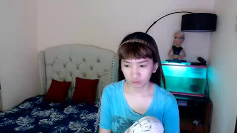 SHANTA FOX  s online show from February 26, 2:05 am