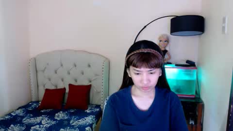 SHANTA FOX  s online show from March 13, 1:00 am