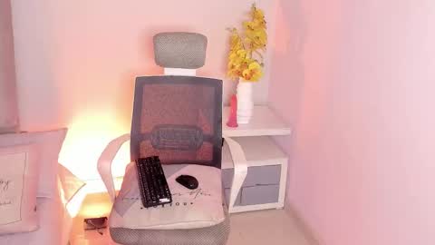 shelsy_issy online show from November 20, 9:59 pm