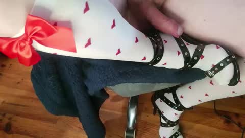 shoejobxxx online show from February 11, 2:58 pm