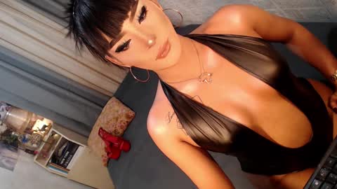 Sierrafina online show from January 15, 7:45 pm