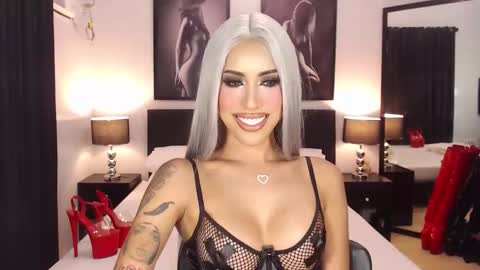 Jenny Hakenson online show from April 17, 9:49 pm