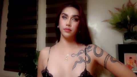     online show from January 6, 9:24 am