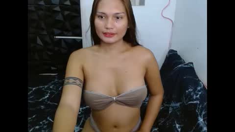 hi im thalia  nice to meet you  please give me thumbs up 3 online show from September 28, 2:54 am