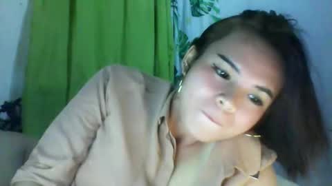 Snapshot of sky_andrea chatting on October 2, 2:39 pm Mj online show from October 2, 2:39 pm