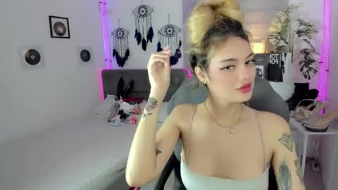 Alexandria my love online show from January 17, 10:39 pm