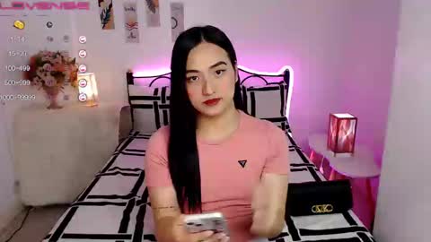 Snapshot of slave_amanda69 chatting on January 15, 2:27 am Queen Cyrine online show from January 15, 2:27 am