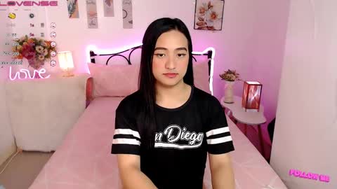 Snapshot of slave_amanda69 chatting on March 8, 3:06 am Queen Cyrine online show from March 8, 3:06 am