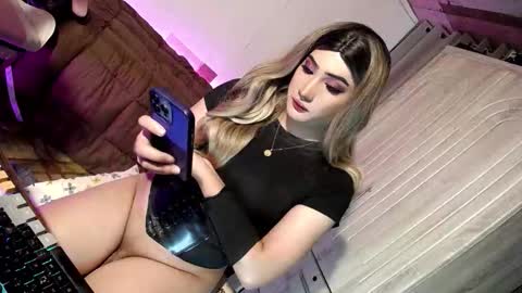 Nathalie online show from June 9, 8:13 am
