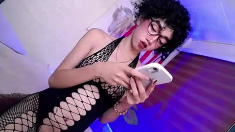 just call me aryana online show from June 28, 12:53 pm