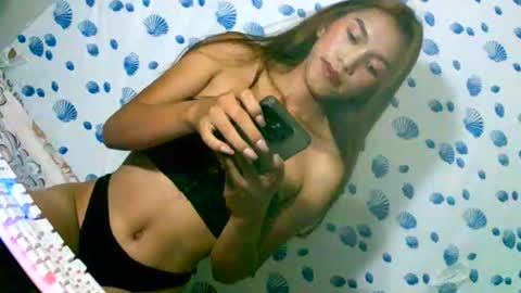 Snapshot of slut_goddessqueen69 chatting on October 28, 4:21 am slut_goddessqueen69 online show from October 28, 4:21 am