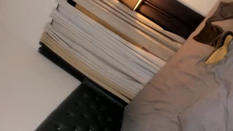 Snapshot of sluthotcummer69x chatting on February 11, 11:54 am EMPRESS GODDESS KRISTINE online show from February 11, 11:54 am