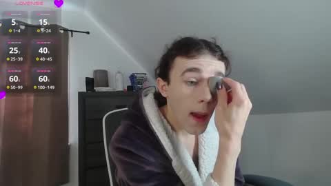 Natsu online show from November 19, 7:03 pm