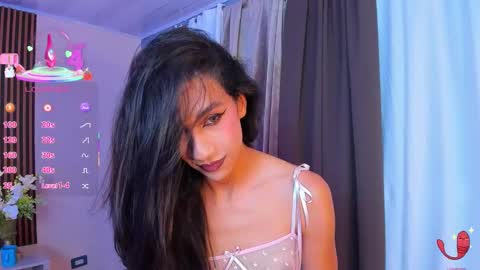Snapshot of sofiia_grey_ chatting on October 16, 3:34 pm Sofi online show from October 16, 3:34 pm
