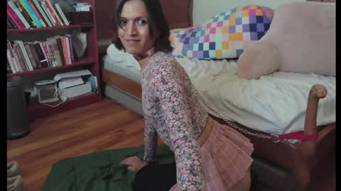 soophiebby online show from November 2, 8:40 pm