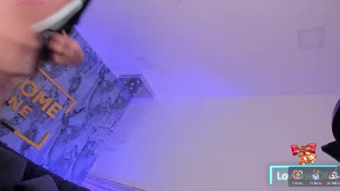 Sophi Johnson online show from December 18, 9:31 pm