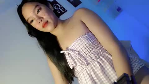 sophia_walker18 online show from March 8, 4:38 am