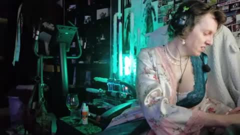 Sophie Satin1980 online show from July 11, 1:21 am