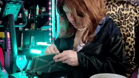 Sophie Satin1980 online show from July 25, 4:38 pm