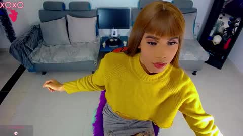 sophie_vall online show from January 7, 1:20 am