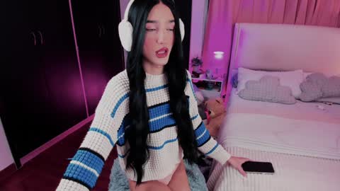    online show from December 3, 2:20 am