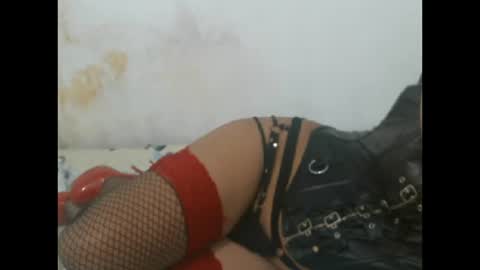 Snapshot of soullessmistressts chatting on September 22, 5:35 am Soulless Jenica online show from September 22, 5:35 am