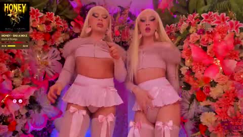  Alison  Sharon  online show from March 22, 12:43 pm