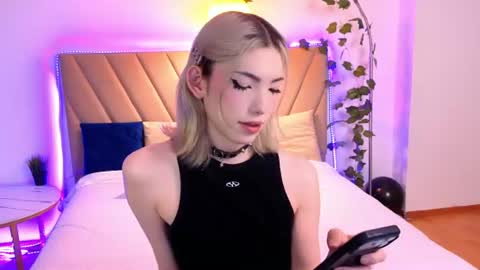 Maddy online show from July 22, 1:04 pm