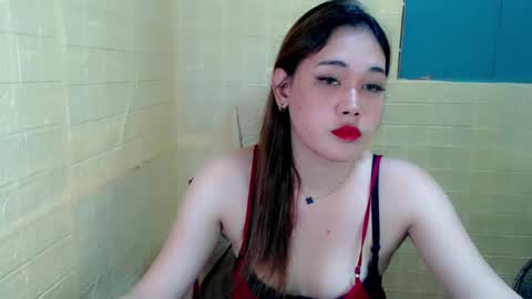 Snapshot of starfuckyut chatting on October 27, 6:21 am juicyFoxCocky online show from October 27, 6:21 am
