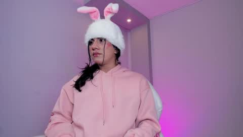 Stefany Bratz online show from April 14, 4:50 am