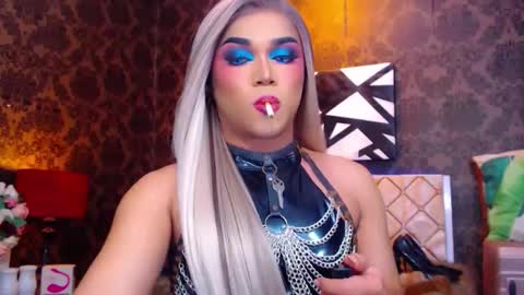 Snapshot of stellagrayts chatting on December 11, 12:31 pm CALL ME STELLA online show from December 11, 12:31 pm