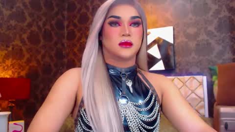 Snapshot of stellagrayts chatting on January 25, 9:36 am CALL ME STELLA online show from January 25, 9:36 am