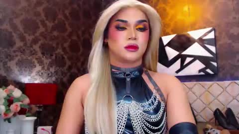 Snapshot of stellagrayts chatting on February 21, 9:34 am CALL ME STELLA online show from February 21, 9:34 am