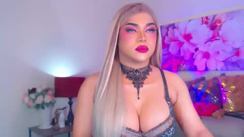 Snapshot of stellagrayts chatting on September 25, 6:48 pm CALL ME STELLA online show from September 25, 6:48 pm
