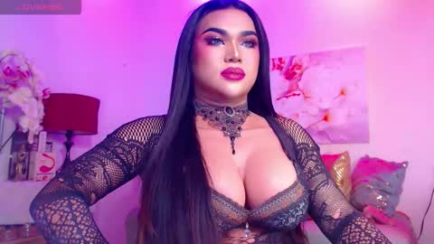 CALL ME STELLA online show from March 21, 7:43 am