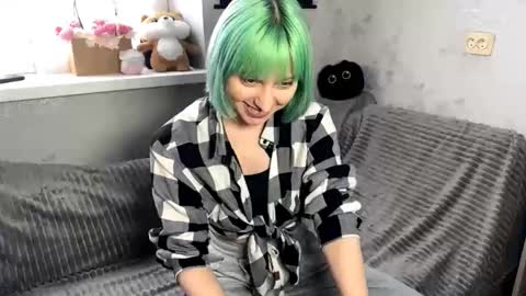 Stephanie online show from November 4, 4:12 am