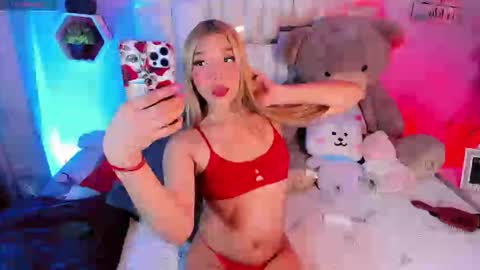 Steisee Reyes online show from February 3, 6:16 am