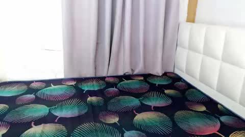 sugar_pixiee online show from June 10, 5:51 am