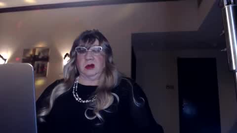 My name is Sissy or more fully Suzanna Aprilia Maria Mariquita Catarina Chinita Banci. Soy una puta - que chimba ladybug online show from October 3, 5:46 pm