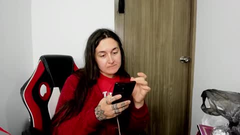 Snapshot of sweet__suck69bitch chatting on March 4, 5:00 am sweet__suck69bitch online show from March 4, 5:00 am