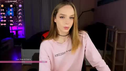 Snapshot of sweet_ali3s chatting on October 13, 6:41 pm Call me Alis online show from October 13, 6:41 pm