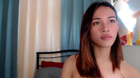 sweet_cassy12 online show from April 24, 4:04 am